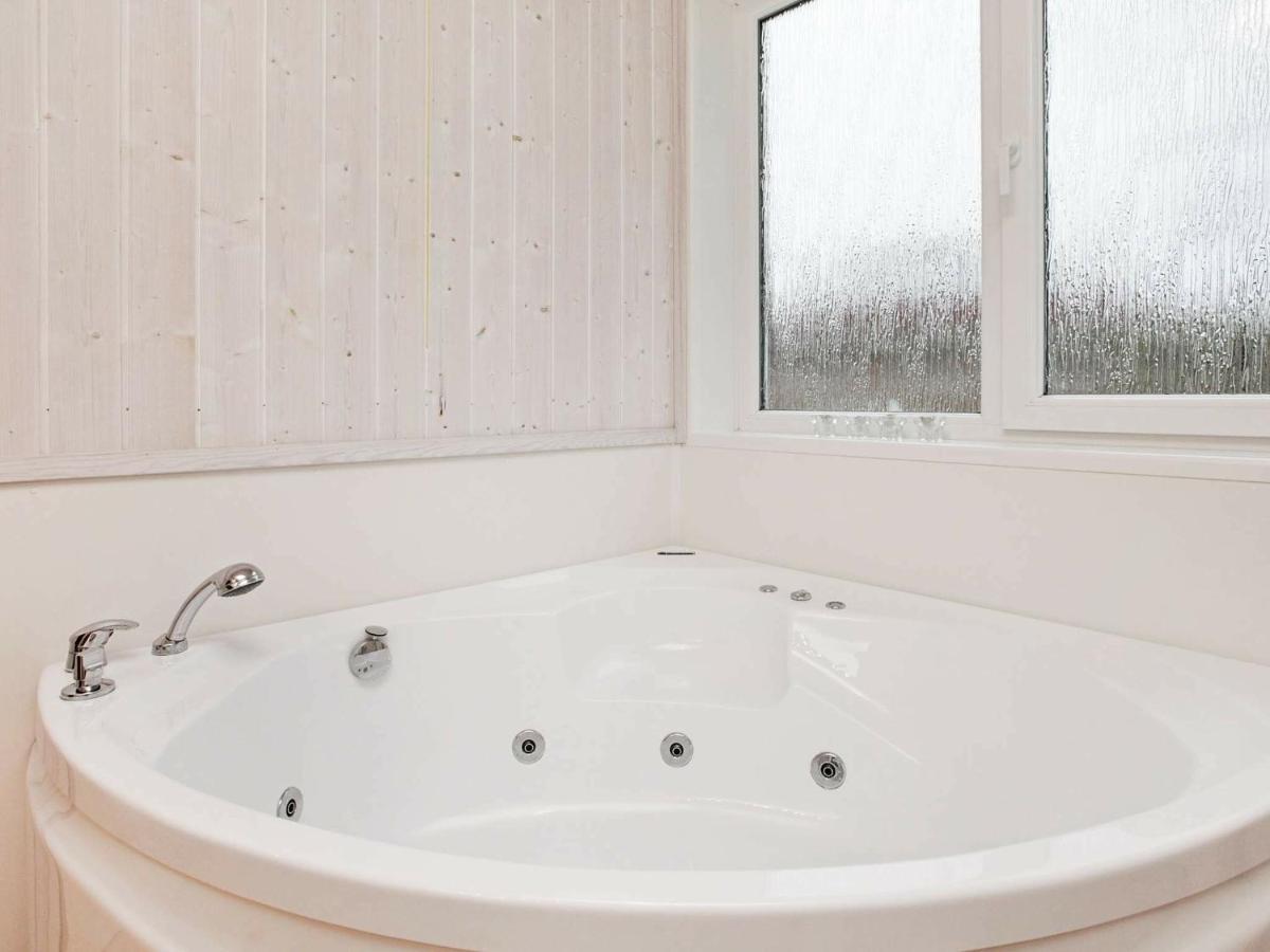 8 Person Holiday Home In Gelting Eksteriør bilde